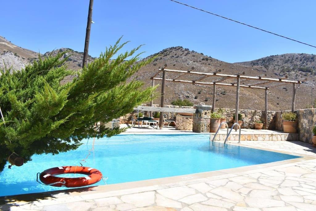 Traditional Villa With Pool In Sfakia Imbros Экстерьер фото