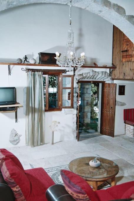 Traditional Villa With Pool In Sfakia Imbros Экстерьер фото