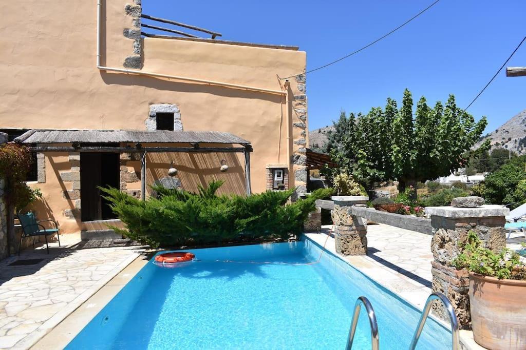 Traditional Villa With Pool In Sfakia Imbros Экстерьер фото